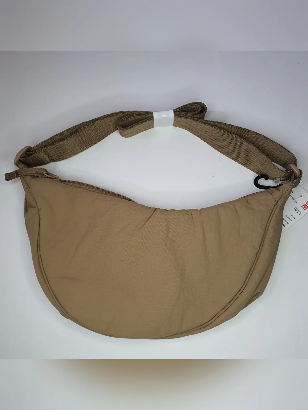 Uniqlo Round Mini crossbody Beige Shoulder Bag + FREE GIFT NWT - Picture 1 of 3